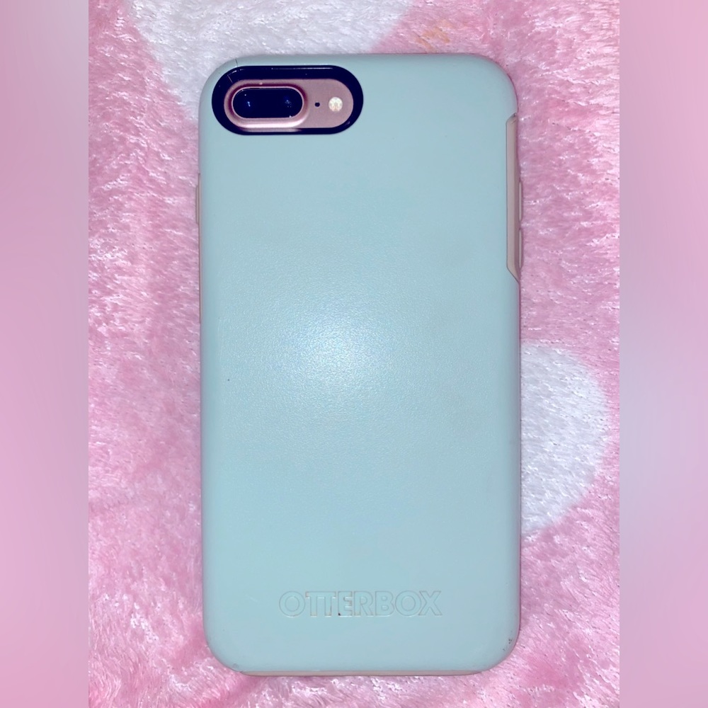 Turquoise slim Otterbox iPhone 7plus